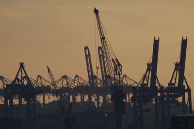 crane - construction machinery