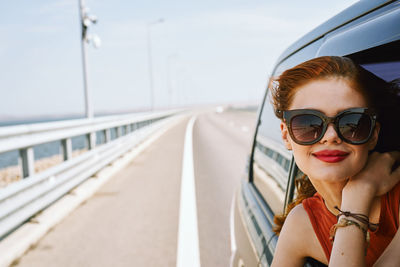 Portrait of woman in sunglasses