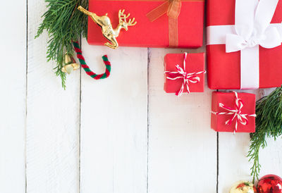 Red christmas decoration in box