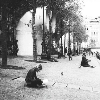 street, building exterior, city, tree, built structure, city life, outdoors, architecture, sidewalk, sitting, full length, day, men, adults only, adult, large group of people, real people, people, only men