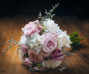 Close-up of rose bouquet on table