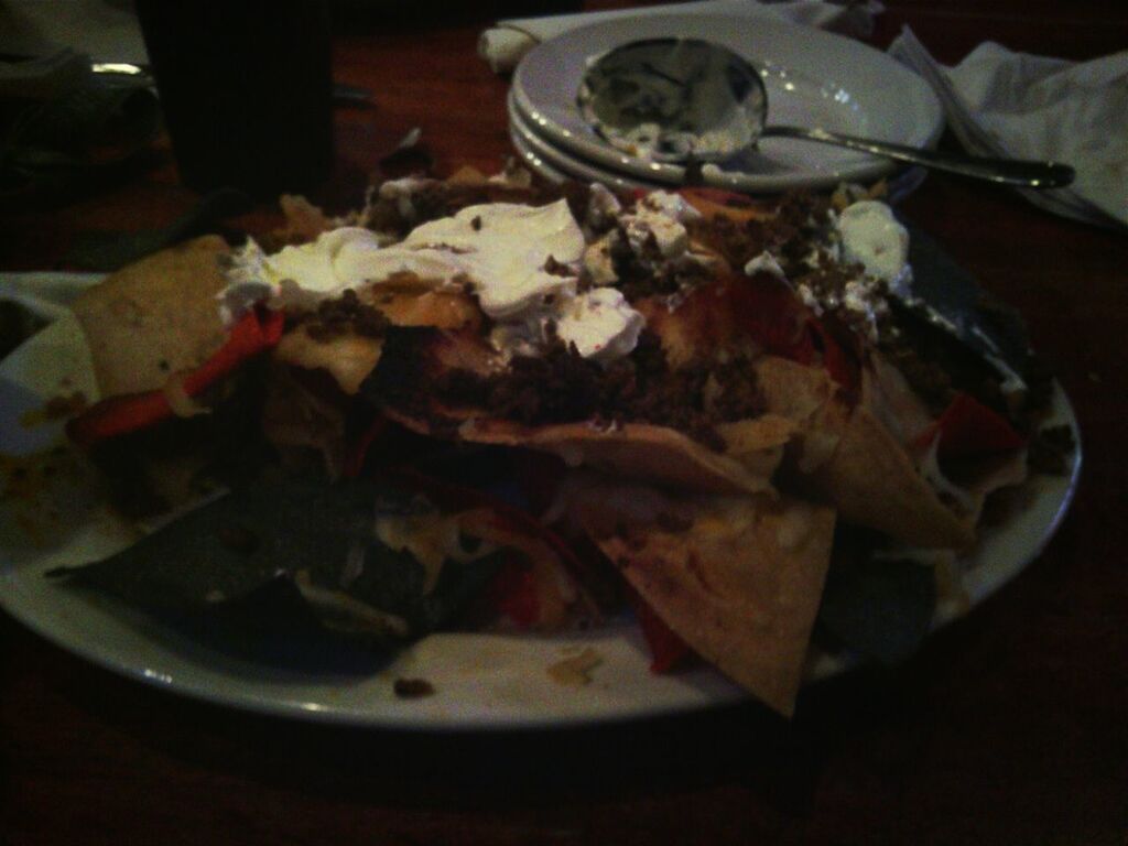 Now that's what i can loaded nachos! YUMMY! :) 