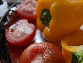 Orange fruits in plate