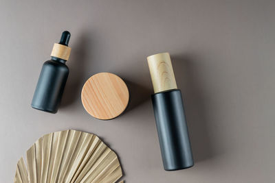 Cosmetic container mock-ups. trendy background for branding and packaging presentation. 