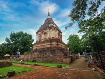 View of temple building against sky