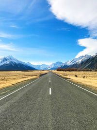 Araki mount cook queenstown empty road along countryside landscape