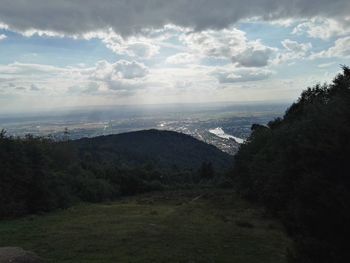 Scenic view of sea and mountains