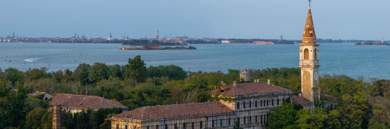 Buildings in city