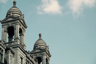 The rooftop of the central railway station of antwerp.