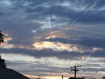 Low angle view of cloudy sky