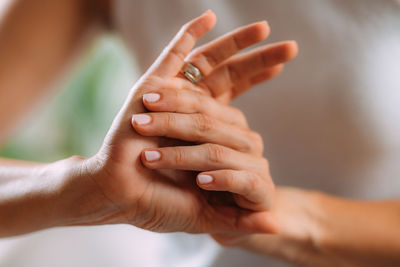 Woman with wrist pain.