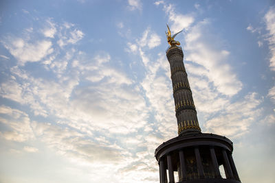 Low angle view of berlin victory column against sky