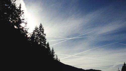 Low angle view of vapor trail in sky