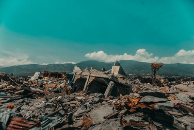 Abandoned building against sky