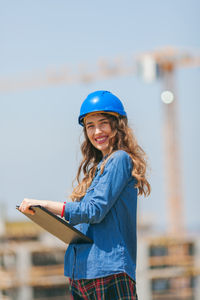 Portrait of a smiling young woman