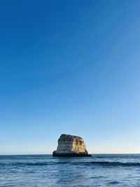 Beautiful seascape with beach, cliffs and ocean. ferragudo, portugal