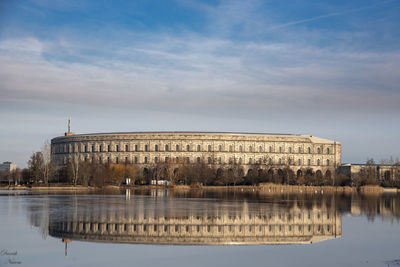 Reflection of building in lake