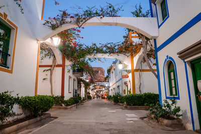 Traditional colorful buildings in a puerto de mogan fishing village.