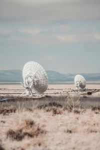 Radio telescope array