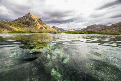 Scenic view of sea against sky, komodo indonesia 