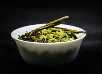 Close-up of fresh salad in bowl on table