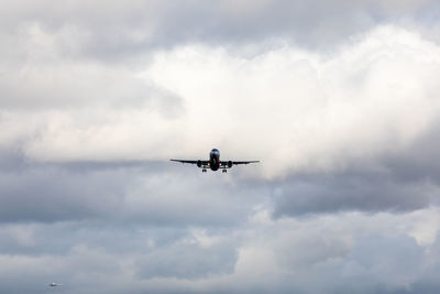 Aeroflot airbus a320 registration vq-biu. plane take off or landing.