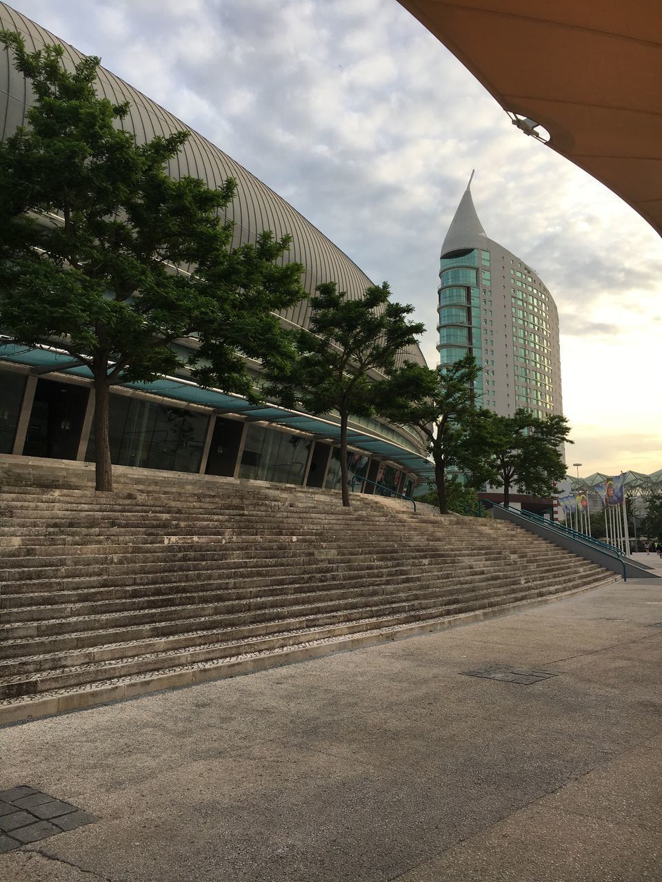 MODERN BUILDING AGAINST SKY