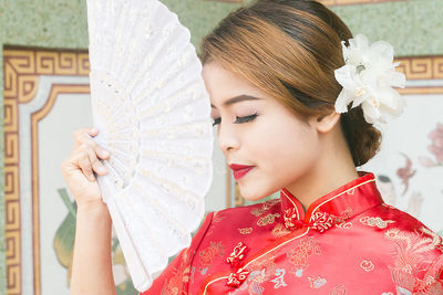 Portrait of woman in traditional chinese clothing