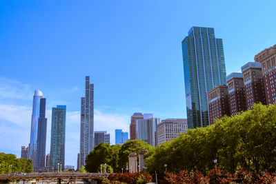 Pedestrian view from bridge in grant park