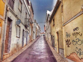 Narrow alley in city