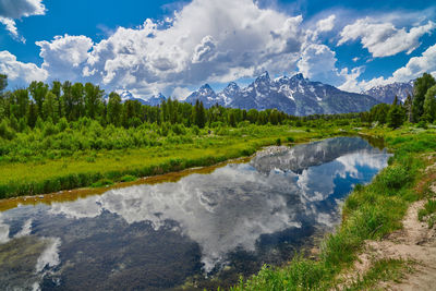 Snake river with the grand teton mountains at grand teton national park.