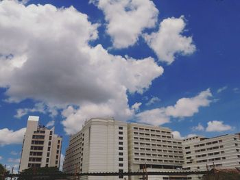 Low angle view of cloudy sky