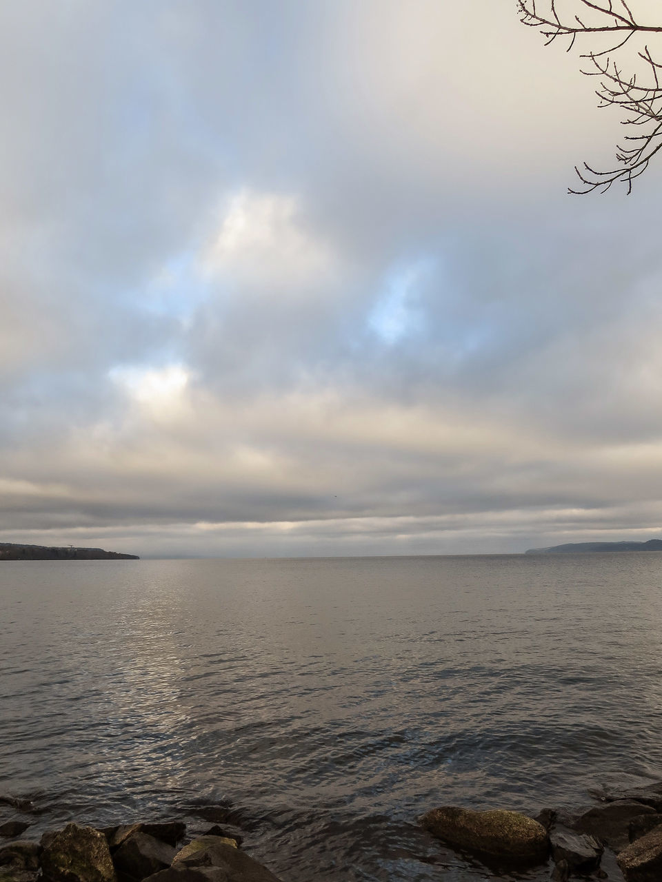 sea, water, sky, horizon over water, scenics, tranquil scene, tranquility, beauty in nature, cloud - sky, cloudy, nature, idyllic, cloud, overcast, rock - object, beach, weather, shore, dusk, waterfront