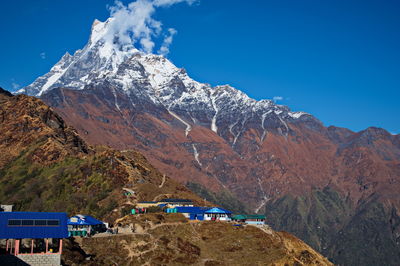 Scenic view at annapurna massif in himalaya mountains, nepal