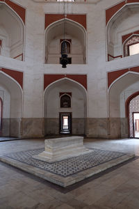 Humayun's tomb, built by hamida banu begun in 1565-72, delhi, india