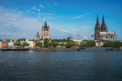 Blick auf köln am rhein