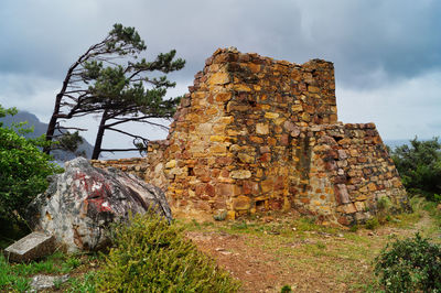 Old ruins against sky