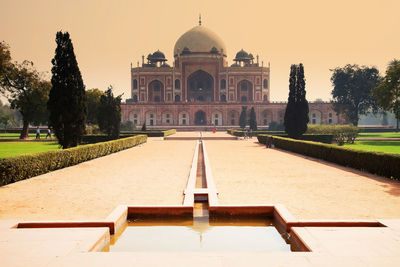 Humayuns tomb during sunset