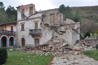 Old ruin against sky