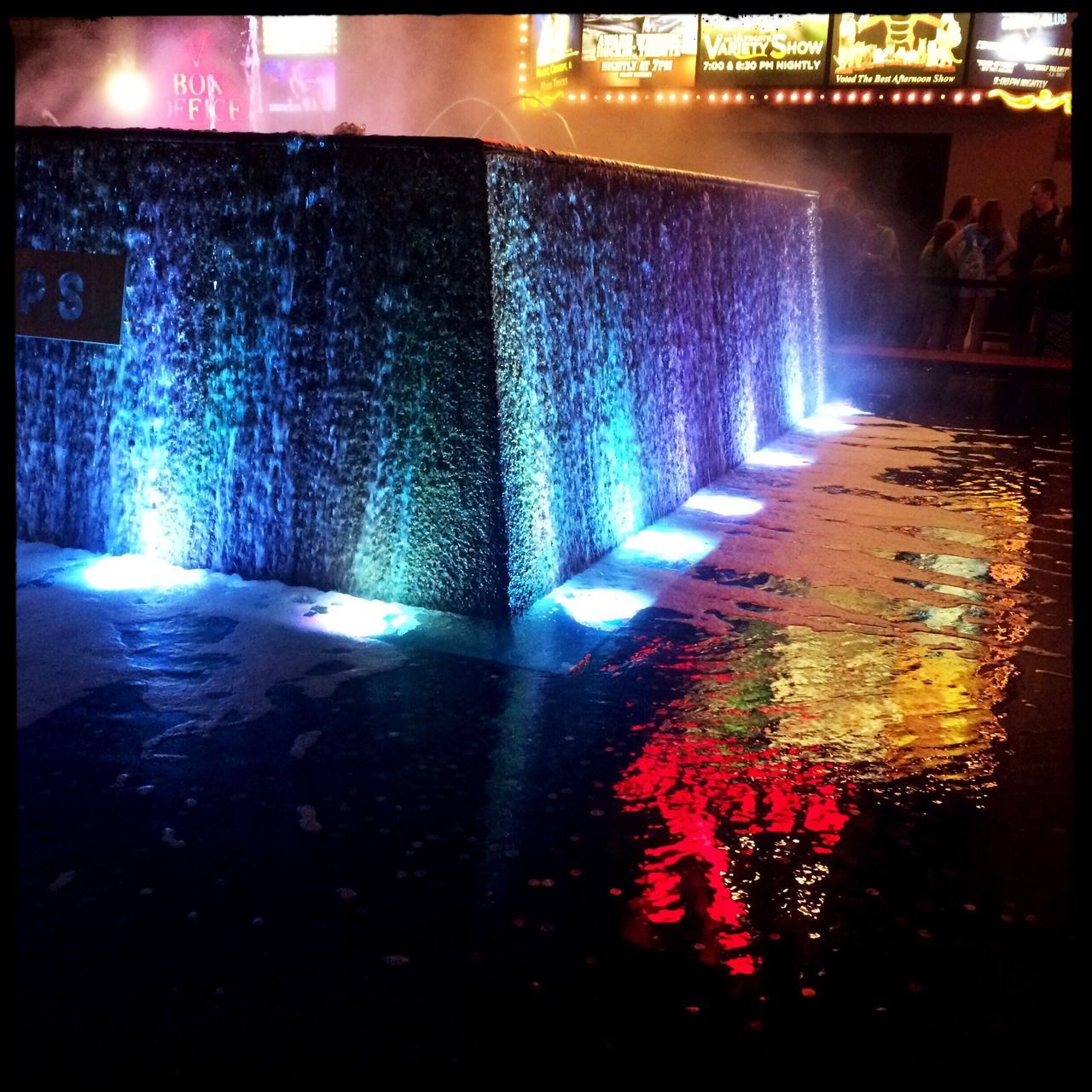 Miracle Mile Fountain Show