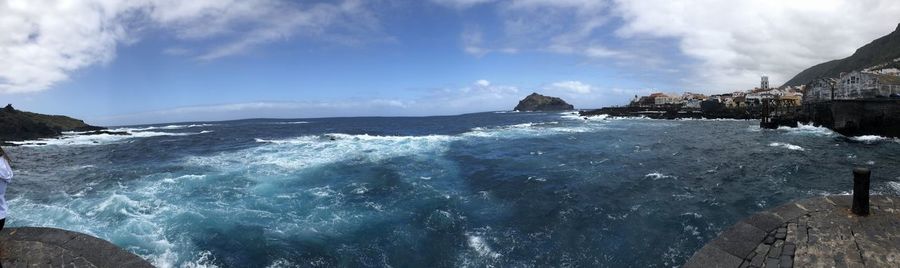 Panoramic view of sea against sky