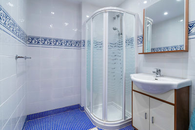 shower