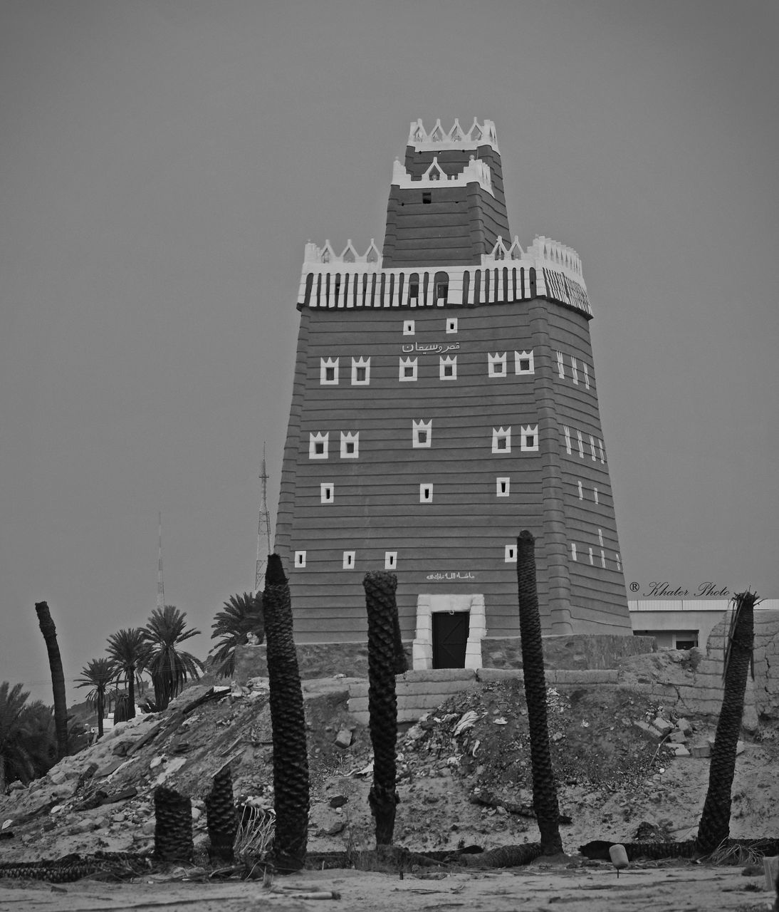 LOW ANGLE VIEW OF HISTORICAL BUILDING AGAINST SKY