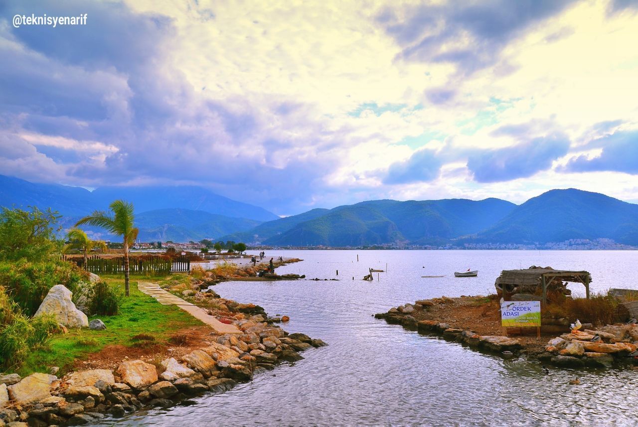 PANORAMIC VIEW OF SEA AGAINST SKY