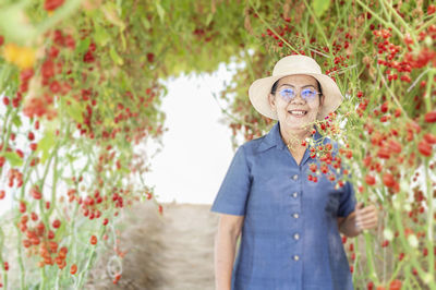 Portrait of a smiling young woman