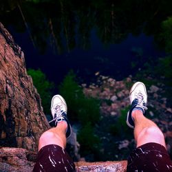 Feet on the edge of the cliffs