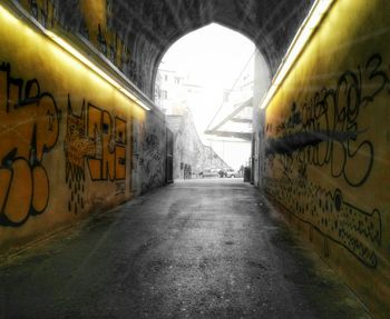 Graffiti on tunnel