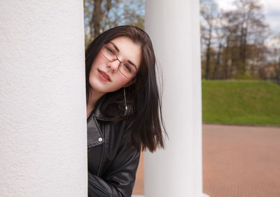 Portrait of a beautiful young woman