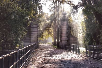Footbridge leading to footbridge