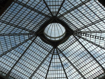 Low angle view of building ceiling